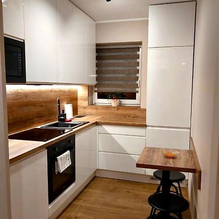 Ferienwohnung Apartament Sajowy Z Miejscem Postojowym W Garazu Podziemnym Thorn Exterior foto
